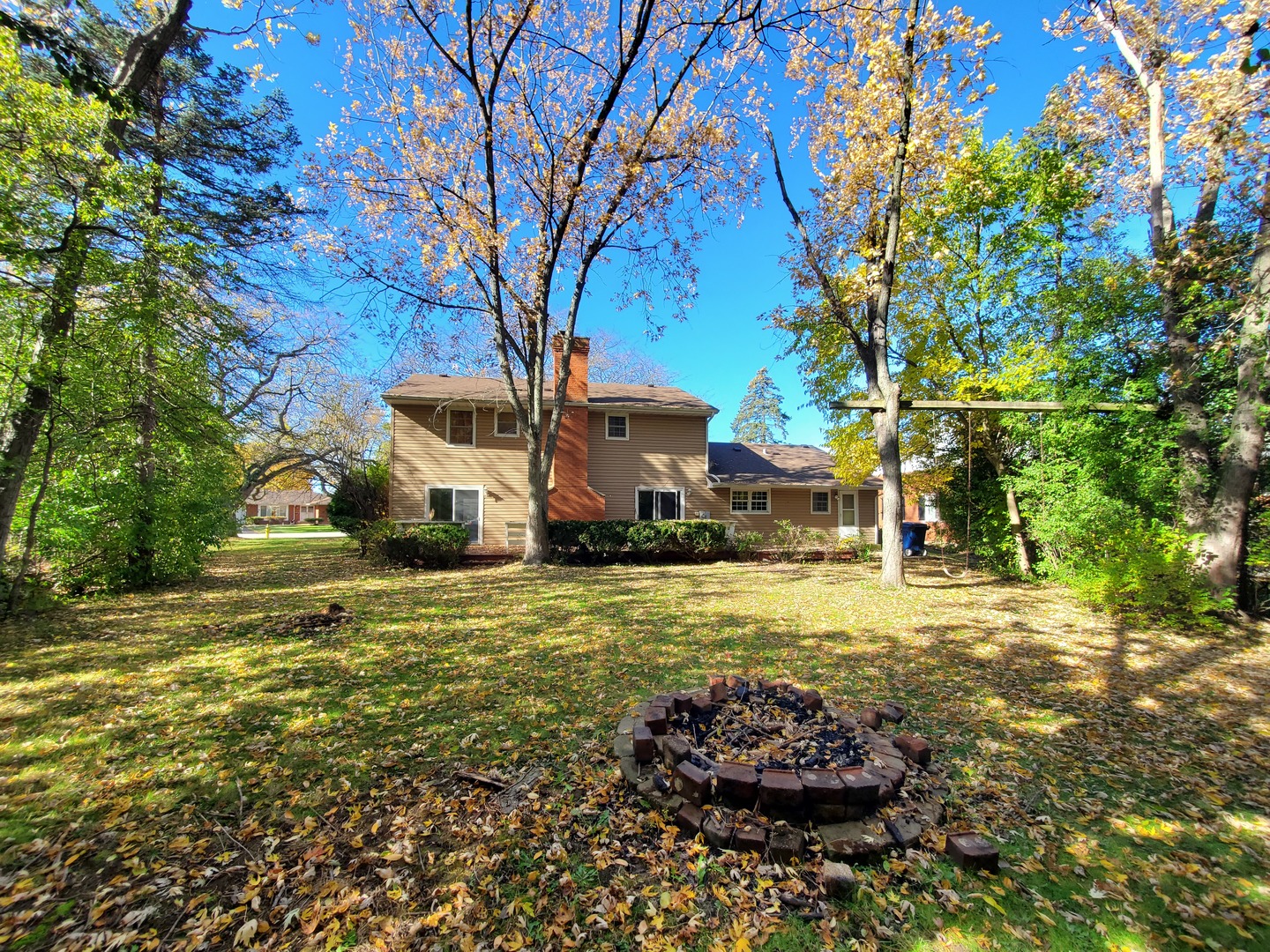 20601 Parthenon Way Olympia Fields, IL 60461 - Photo 4 of 36 a view of a house with a yard