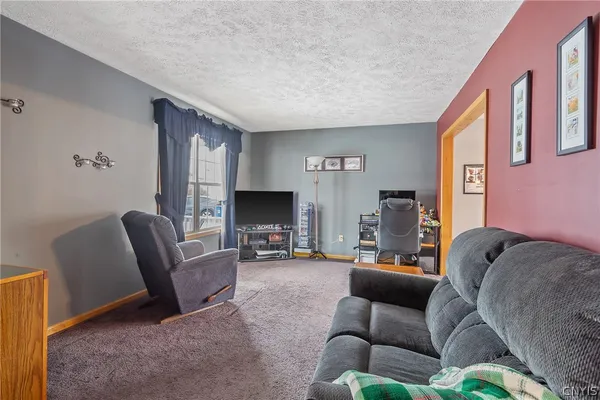 $399,000 | 3682 Junco Trail, Clay, NY 13090