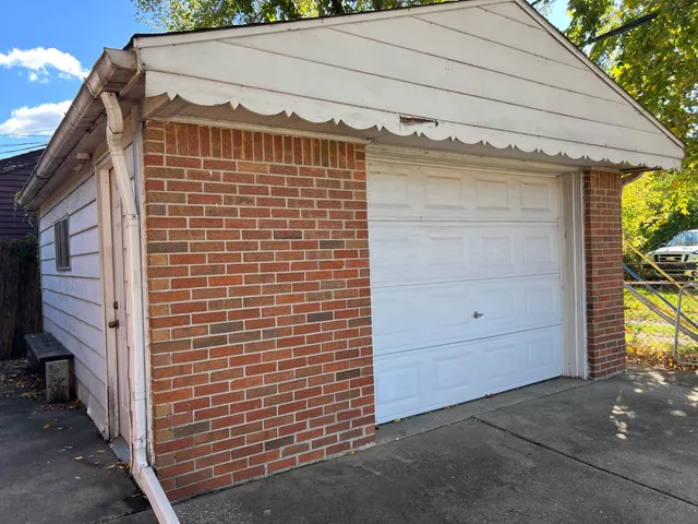 $119,900 | 1215 Mill Street, Lincoln Park, MI 48146