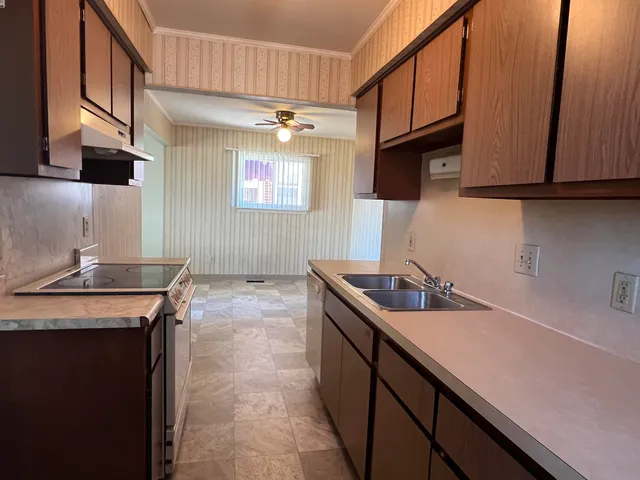 $119,900 | 1215 Mill Street, Lincoln Park, MI 48146