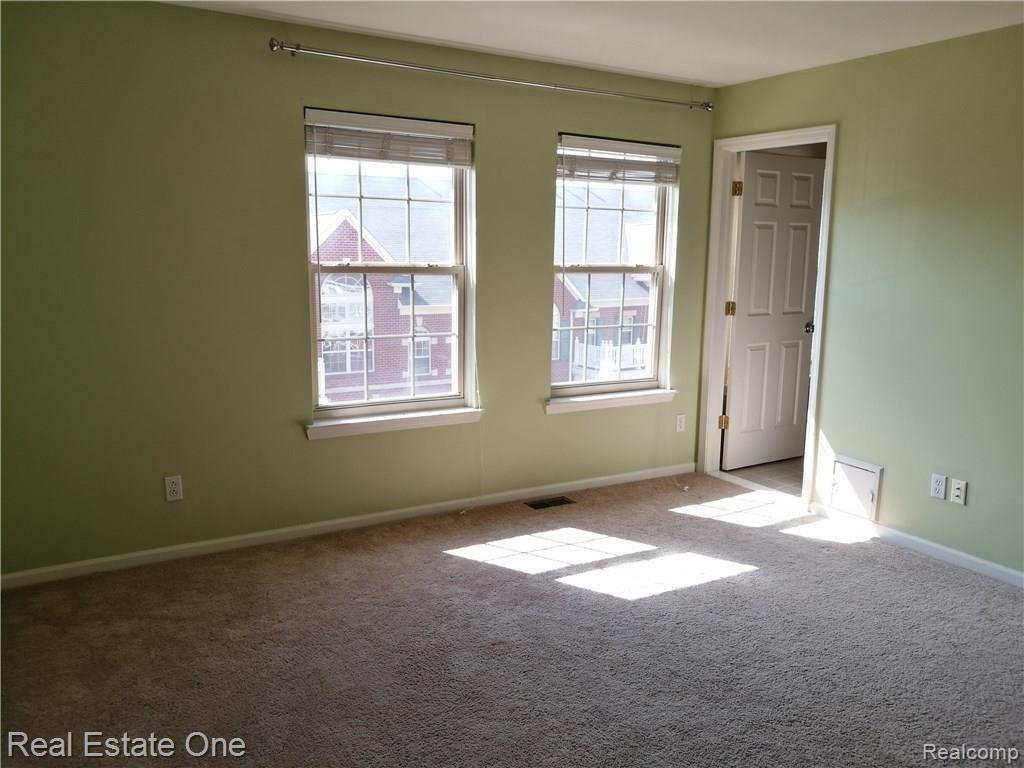 1429 Raliegh Place, Unit 99 Troy, MI 48084 - Photo 16 of 22