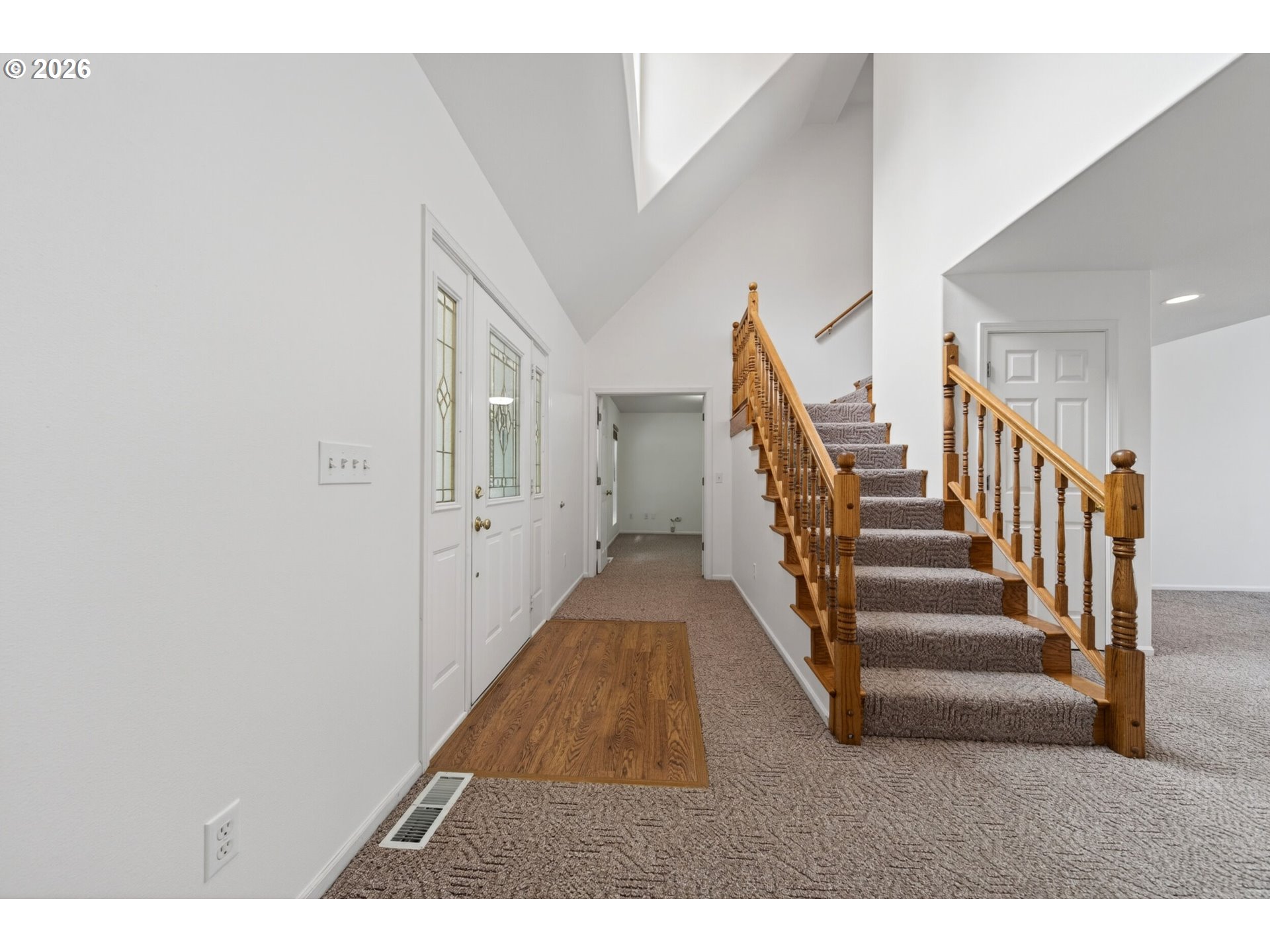 1958 Scottsburg Road West Scottsburg, OR 97473 - Photo 5 of 48 Entrance/Foyer