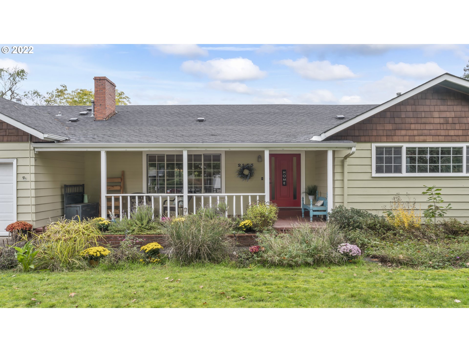 2155 Jeppesen Acres Road Eugene, OR 97401 - Photo 4 of 32 Gallery Image 4