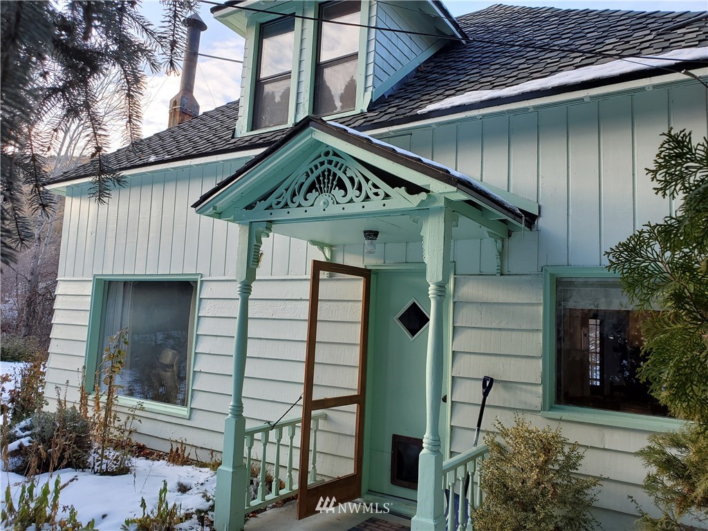 3994 Squilchuck Road Wenatchee, WA 98801 - Photo 1 of 21 Gallery Image 1