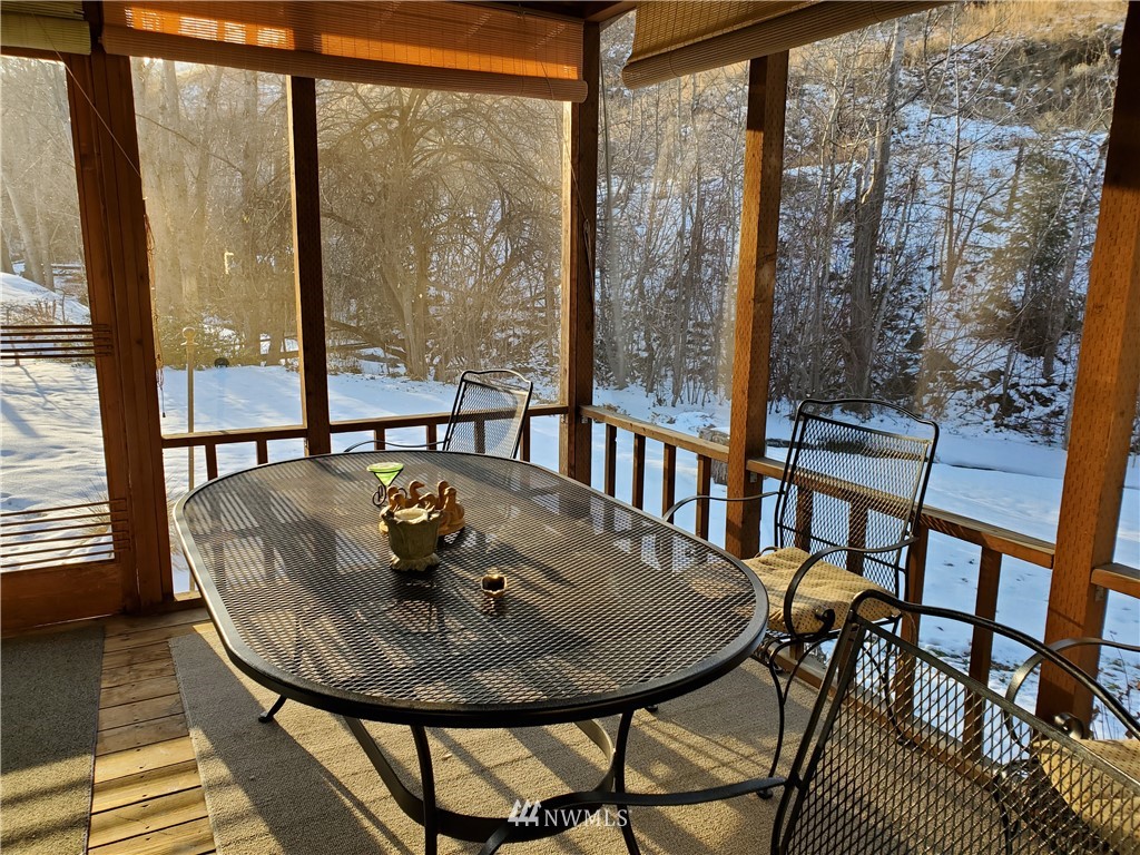 3994 Squilchuck Road Wenatchee, WA 98801 - Photo 6 of 21 Gallery Image 6