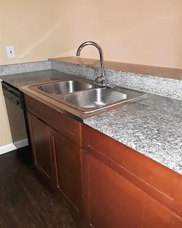 5516 Boca Raton Boulevard, Unit 310 Fort Worth, TX 76112 - Photo 10 of 29