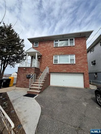 $3,200 | 157 Cottage Place, Unit 2, Fairview, NJ 07022