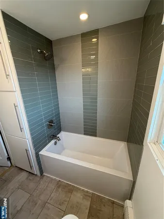 $3,200 | 157 Cottage Place, Unit 2, Fairview, NJ 07022