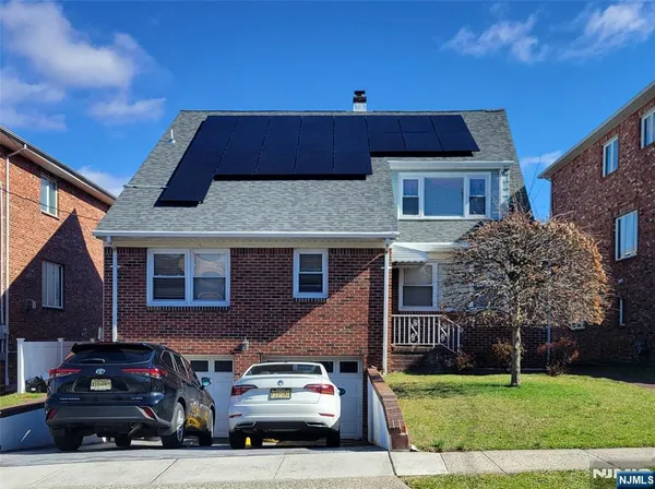 $1,295,000 | 35 East Edsall Avenue, Palisades Park, NJ 07650