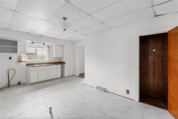 $79,900 | 111 North Virginia Street, Carrollton, MO 64633