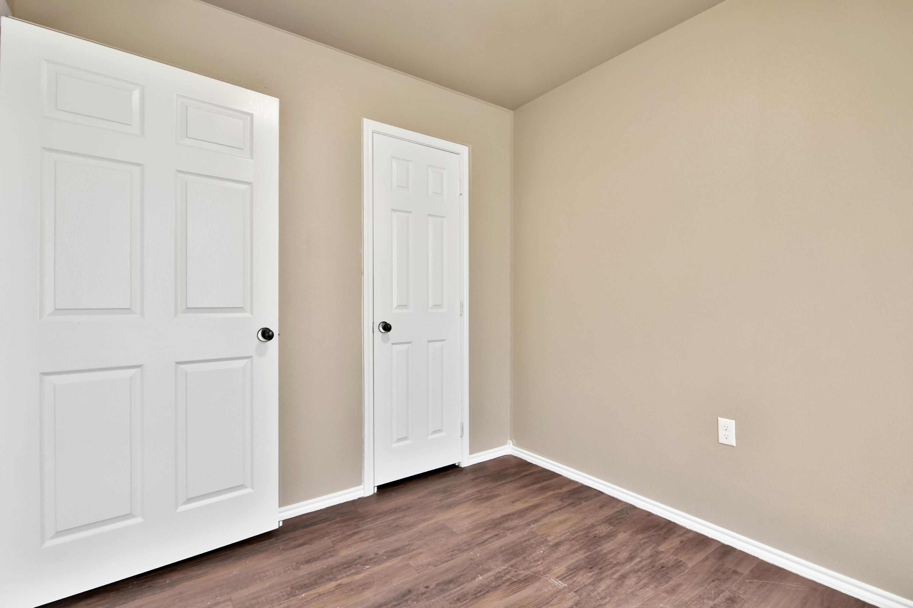 209 36th Street Lubbock, TX 79404 - Photo 8 of 19 IMG_3419