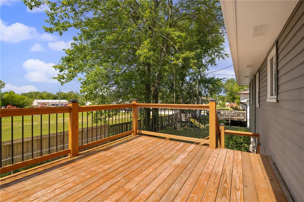 305 West South Street Spring Hill, KS 66083 - Photo 41 of 59