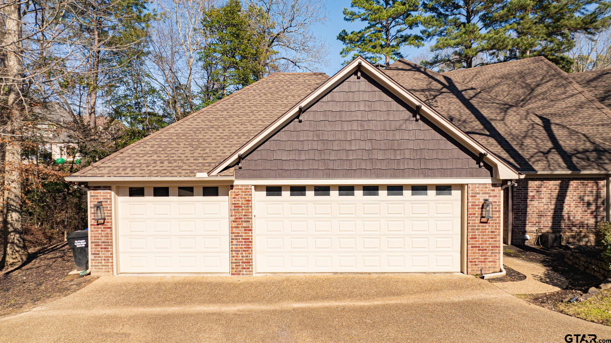 3841 Castle Ridge Drive Longview, TX 75605 - Photo 39 of 42 a house with a outdoor space