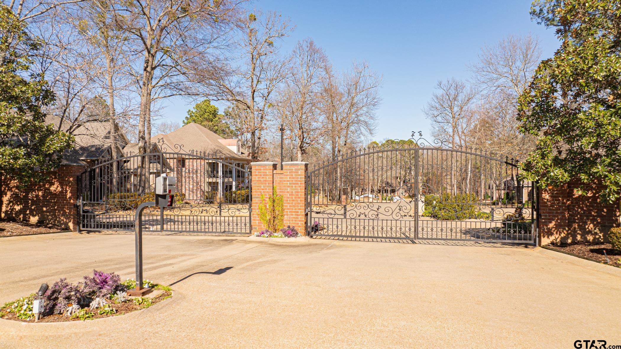 3841 Castle Ridge Drive Longview, TX 75605 - Photo 40 of 42 a view of a street with houses