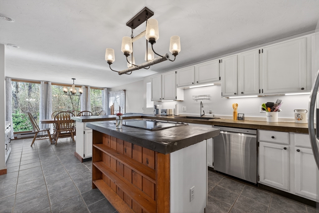 156 Wales Road Brimfield, MA 01010 - Photo 4 of 38