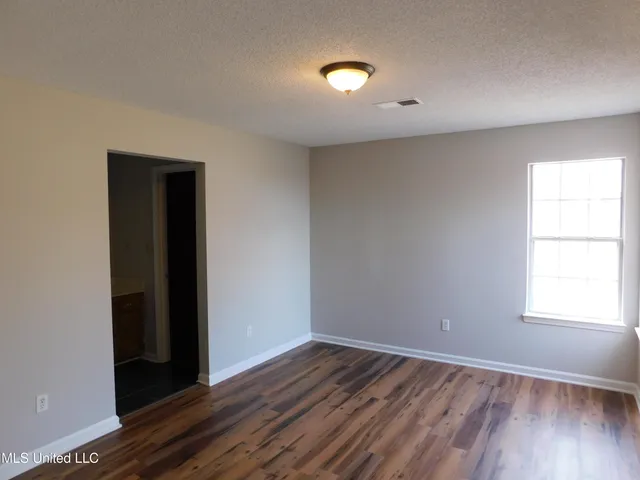 $1,395 | 5935 Kentwood Drive, Horn Lake, MS 38637