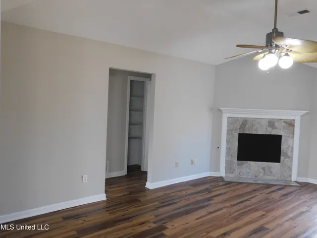 $1,395 | 5935 Kentwood Drive, Horn Lake, MS 38637