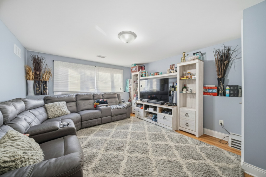 16207 Justine Street Markham, IL 60428 - Photo 12 of 26