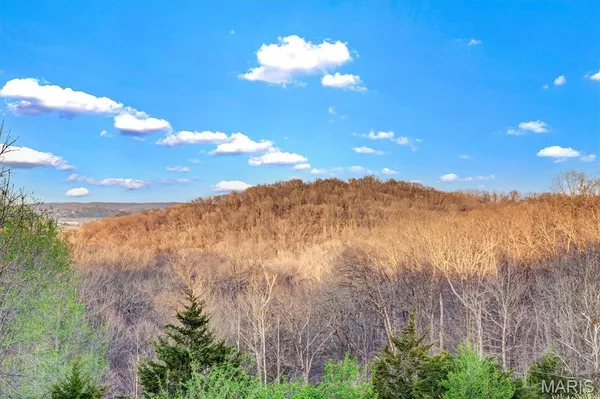 $459,900 | 679 Bluffs View Court, Eureka, MO 63025