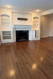 $410,000 | 5200 West 72nd Street, Prairie Village, KS 66208