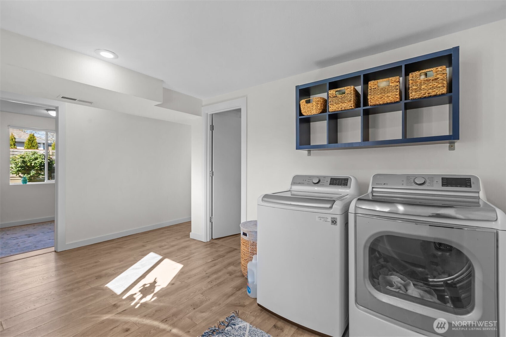 215 Hubbard Road Lynnwood, WA 98036 - Photo 26 of 40 a utility room with dryer and washer