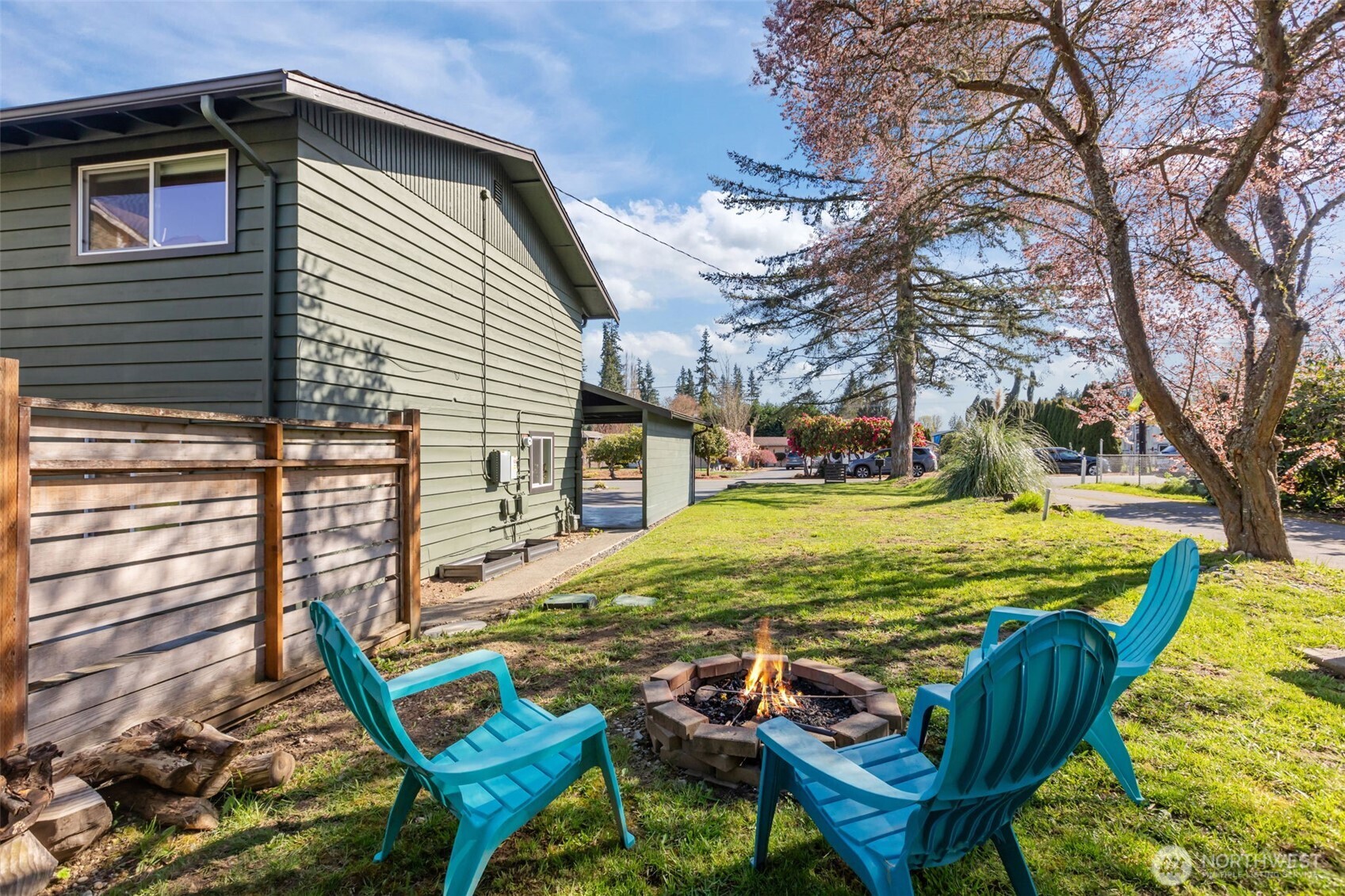 215 Hubbard Road Lynnwood, WA 98036 - Photo 35 of 40