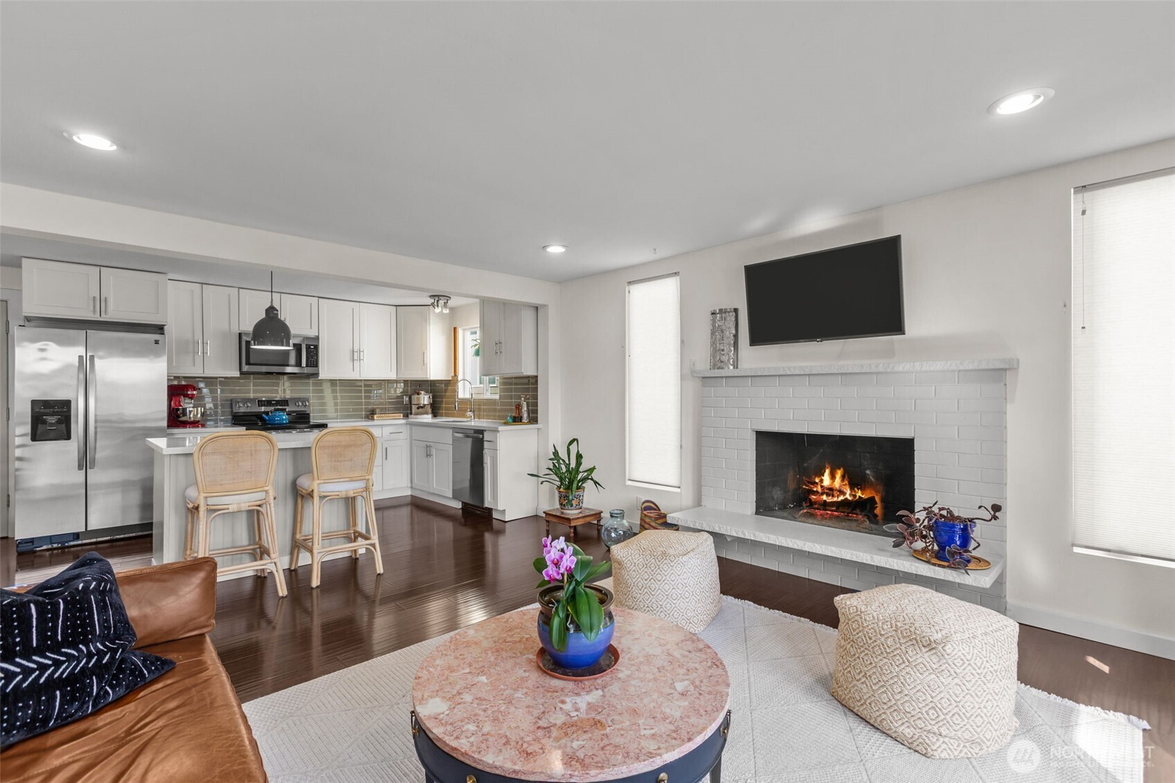 215 Hubbard Road Lynnwood, WA 98036 - Photo 5 of 40 a living room with furniture and a fireplace