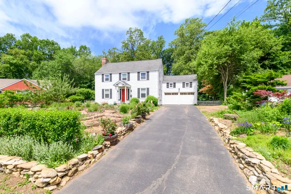 $695,000 | 162 Killian Avenue, Trumbull, CT 06611