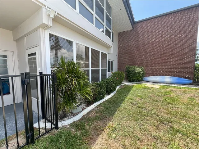 $198,900 | 632 Victoria Drive, Unit 103, Cape Coral, FL 33904