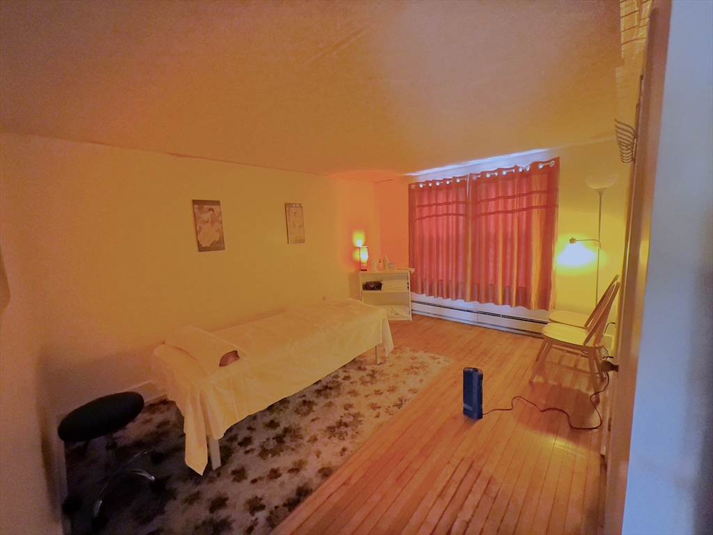 328 Brooks Street Worcester, MA 01606 - Photo 15 of 32 a bathroom with a shower