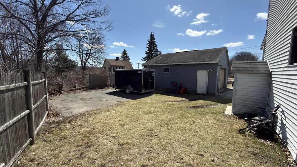 328 Brooks Street Worcester, MA 01606 - Photo 5 of 32 a view of a terrace