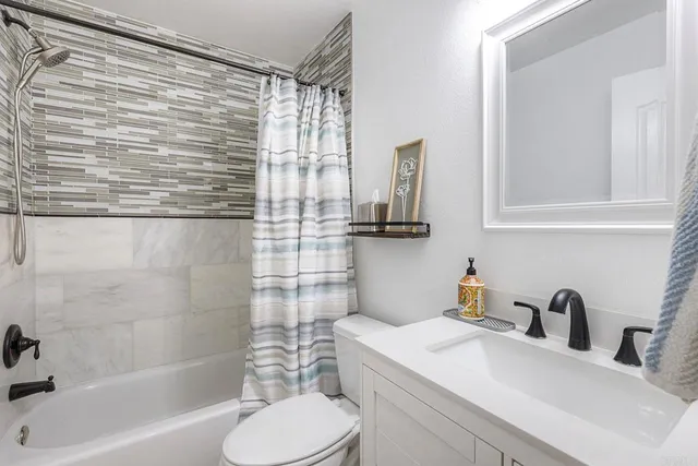 $1,225,000 | 4540 Arbor Glen Way, Oceanside, CA 92057