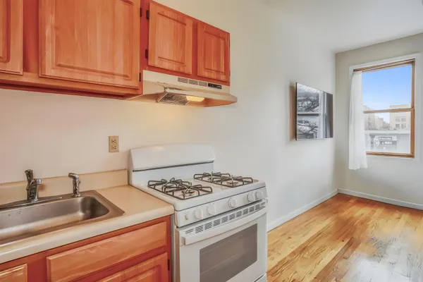 $3,800 | 618 Washington Street, Unit 2, Hoboken, NJ 07030