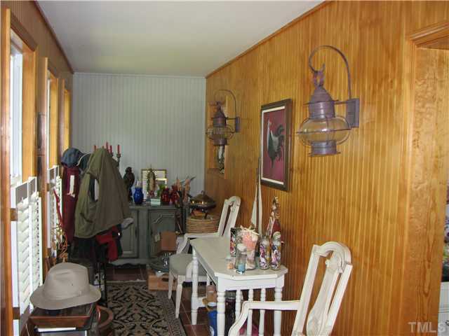 636 Dalton Road Skipwith, VA 23968 - Photo 10 of 22 Enclosed porch