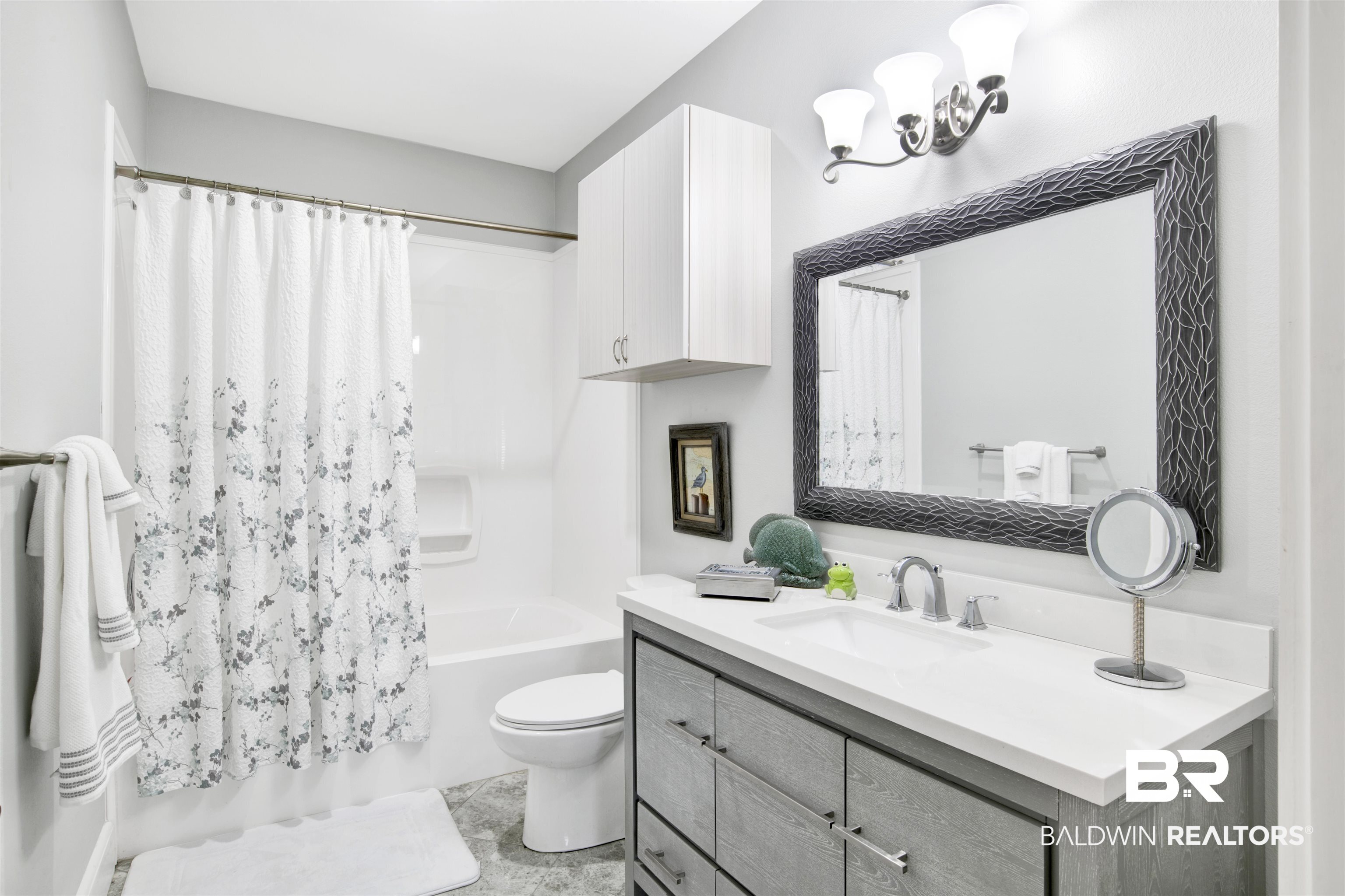 2549 Santa Rosa Drive Lillian, AL 36549 - Photo 23 of 52 2nd Full Bathroom
