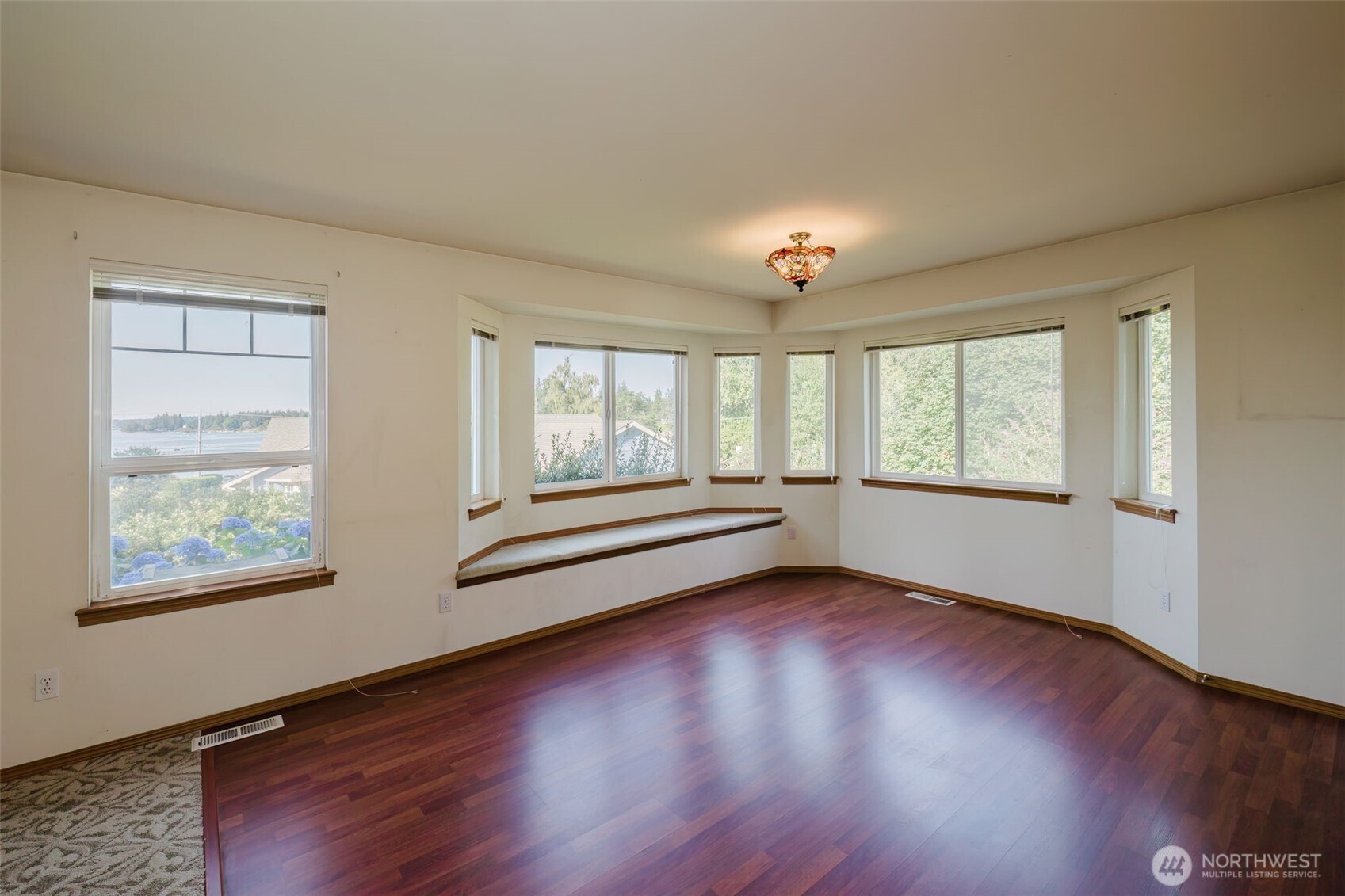 5305 Harbor Ridge Bremerton, WA 98312 - Photo 11 of 39