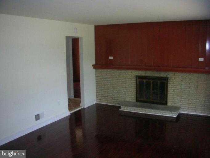 4109 Powder Mill Road Beltsville, MD 20705 - Photo 8 of 30 Living Room #2