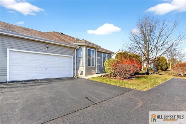 $534,900 | 7 Liedtke Drive, Cranbury, NJ 08512