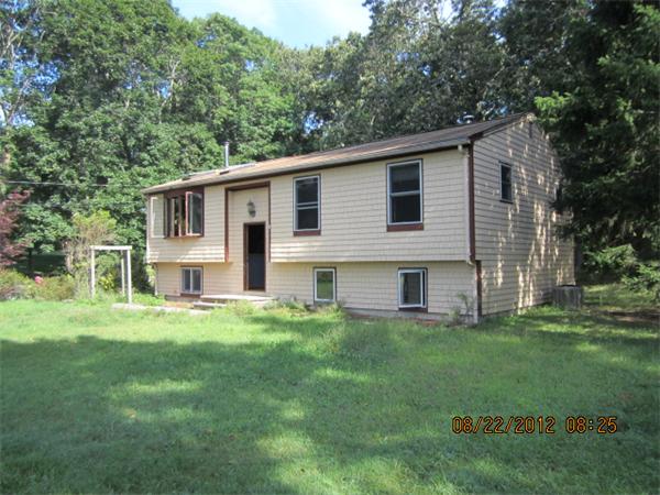 42 Maple Street Coventry, RI 02816 - Photo 1 of 5 Gallery Image 1