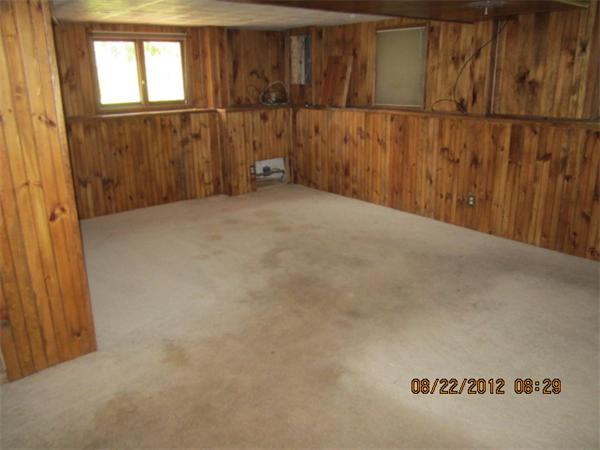 42 Maple Street Coventry, RI 02816 - Photo 5 of 5 Gallery Image 5