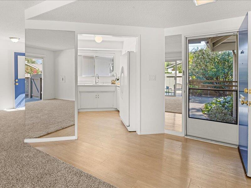 5800 Encina Road, Unit 3 Santa Barbara, CA 93117 - Photo 6 of 49 Toward Kitchen