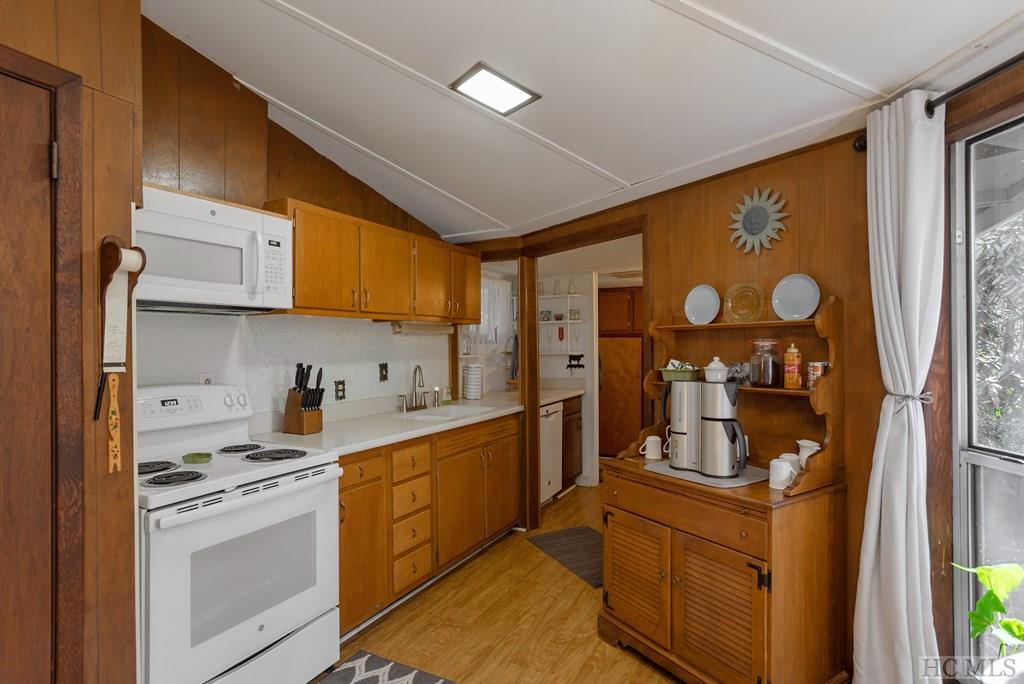 33 Decoy Ridge Cashiers, NC 28717 - Photo 11 of 23 Gallery Image 11