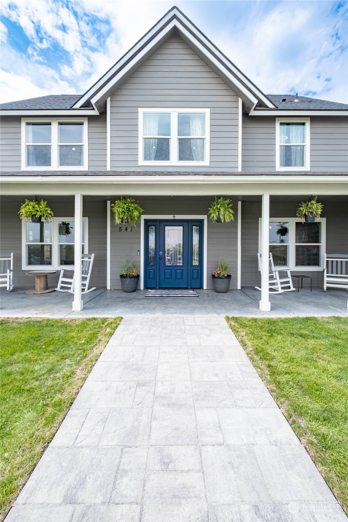 541 Moore Road Pasco, WA 99301 - Photo 2 of 40