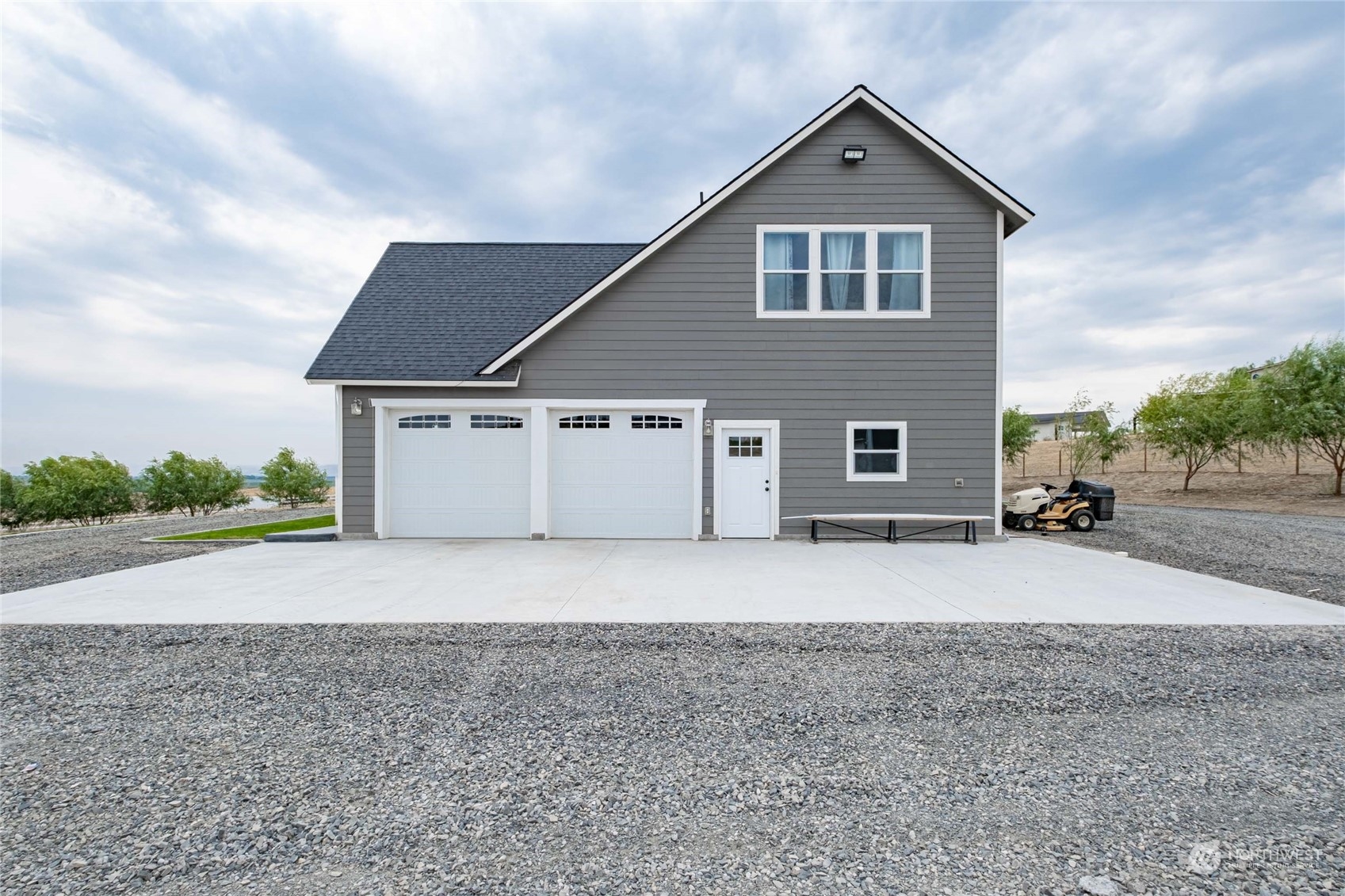 541 Moore Road Pasco, WA 99301 - Photo 3 of 40