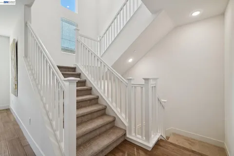 $998,000 | 472 Diller Street, Alameda, CA 94501