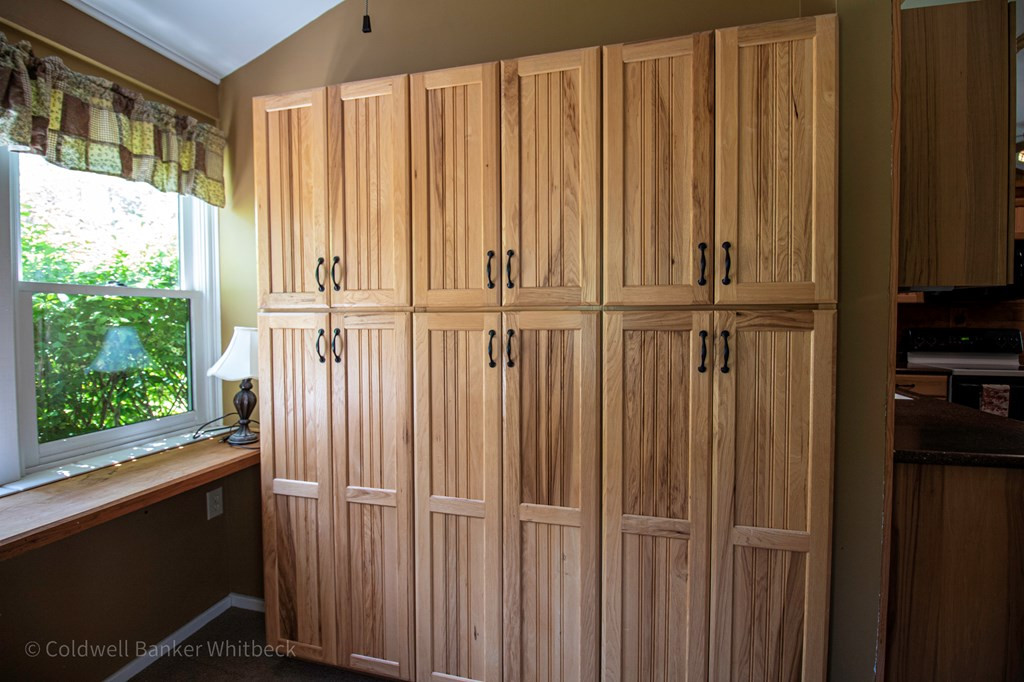 455 Cumberland Head Road Plattsburgh, NY 12901 - Photo 9 of 49 Gallery Image 9