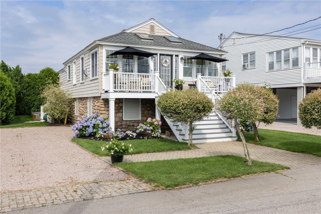 13 Uzzi Avenue Westerly, RI 02891 - Photo 2 of 34