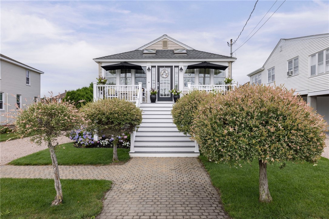 13 Uzzi Avenue Westerly, RI 02891 - Photo 23 of 34