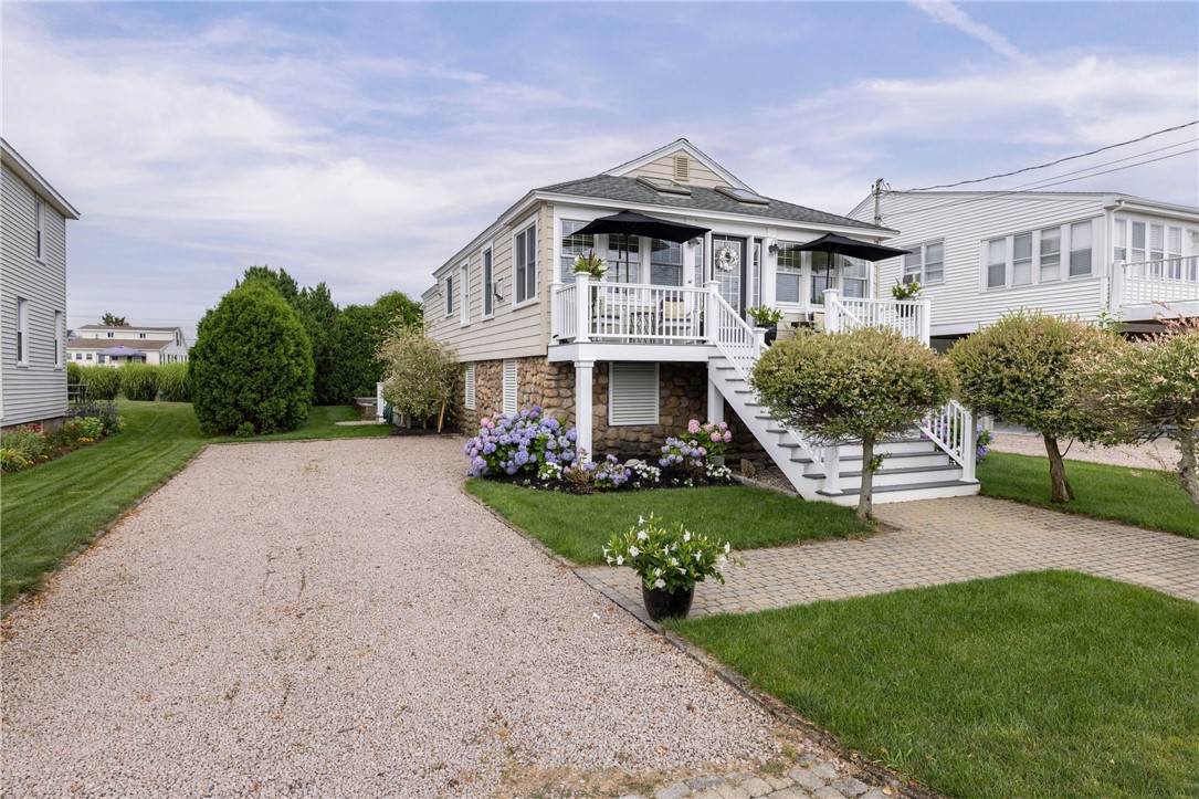 13 Uzzi Avenue Westerly, RI 02891 - Photo 24 of 34