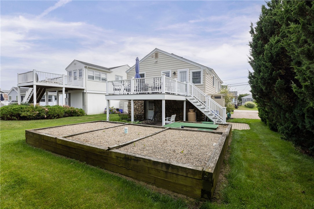 13 Uzzi Avenue Westerly, RI 02891 - Photo 27 of 34
